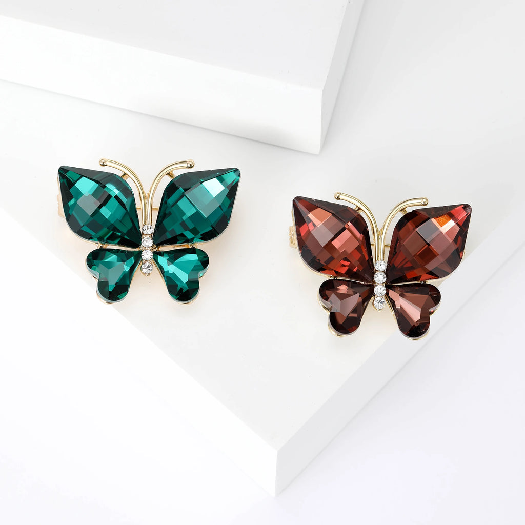 Beaut&Berry Luxury Sparkling Crystal Butterfly Brooches for Women Unisex Insect Pins Casual Party Accessories New Gifts Friends