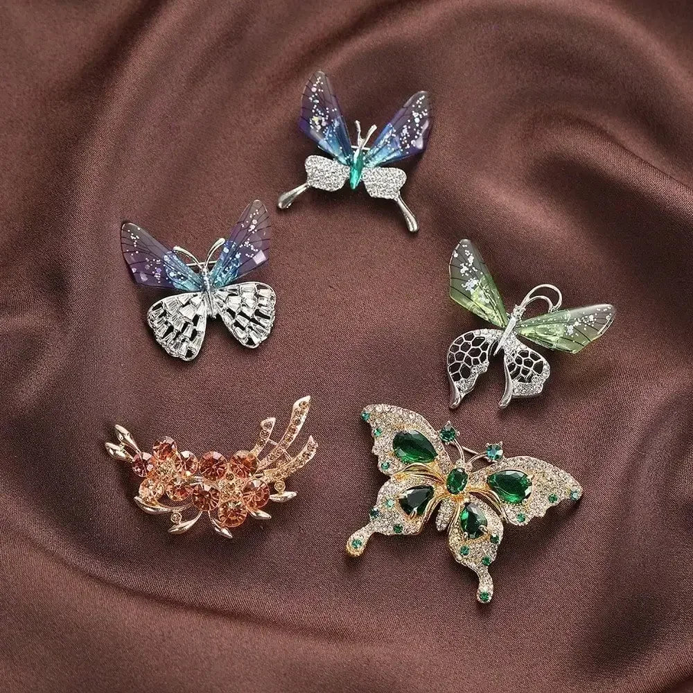 Fashion Diamond Hollow Butterfly Brooch Clothing Accessories Electroplating Alloy Anti-light Jewelry Accessories Corsage
